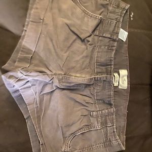 Brown Hollister social stretch shorts!